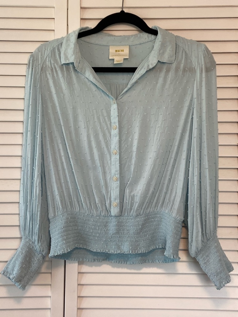 Mauve By Anthropologie Woman’s Medium Light Blue Swiss Dot Button-Front Blouse